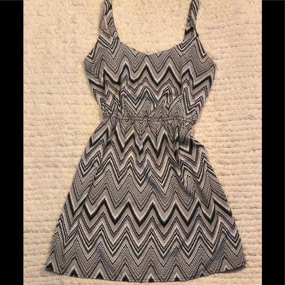 Aztec print dress - Picture 1 of 3